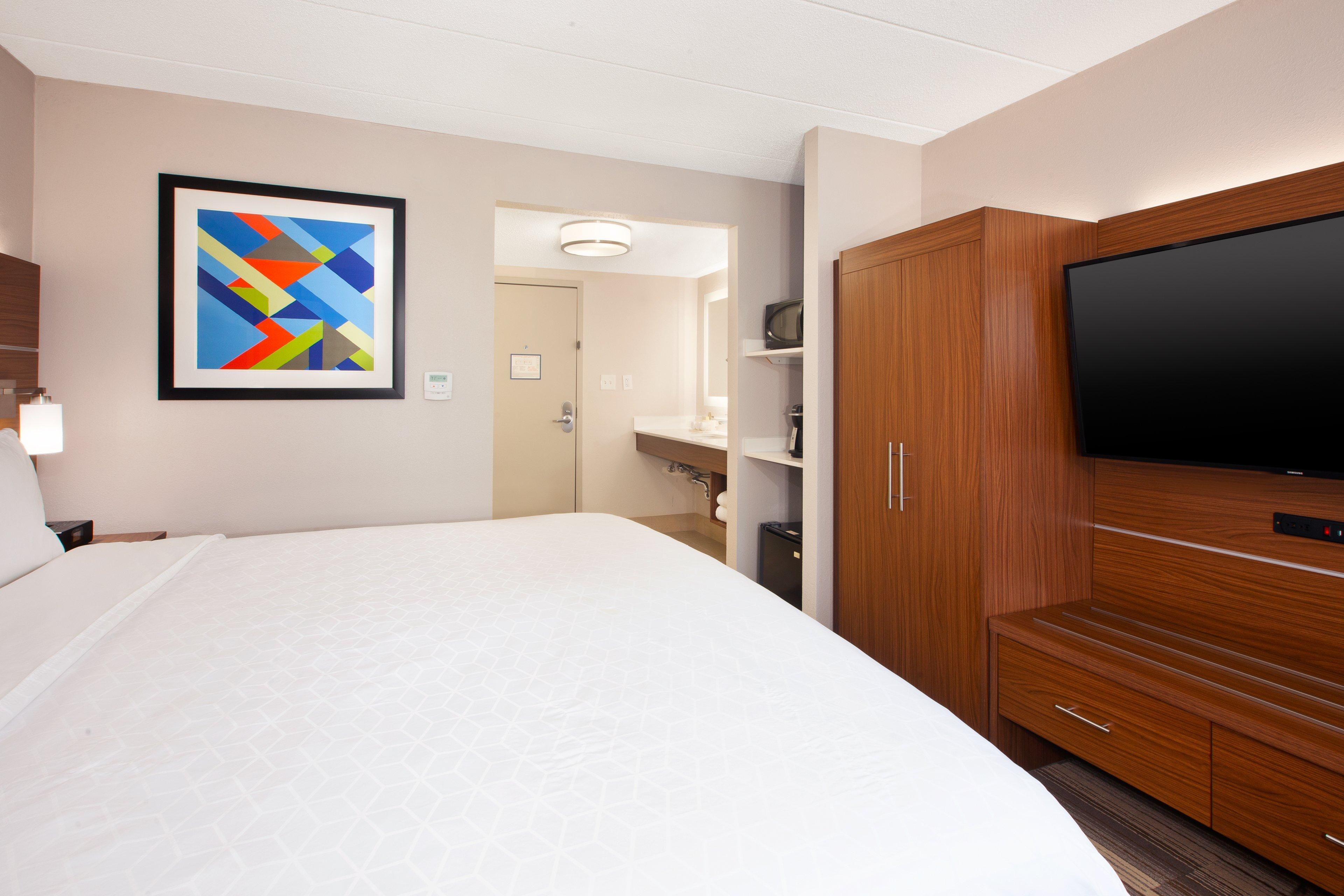 Holiday Inn Express Fairfax-Arlington Boulevard By Ihg Exterior photo