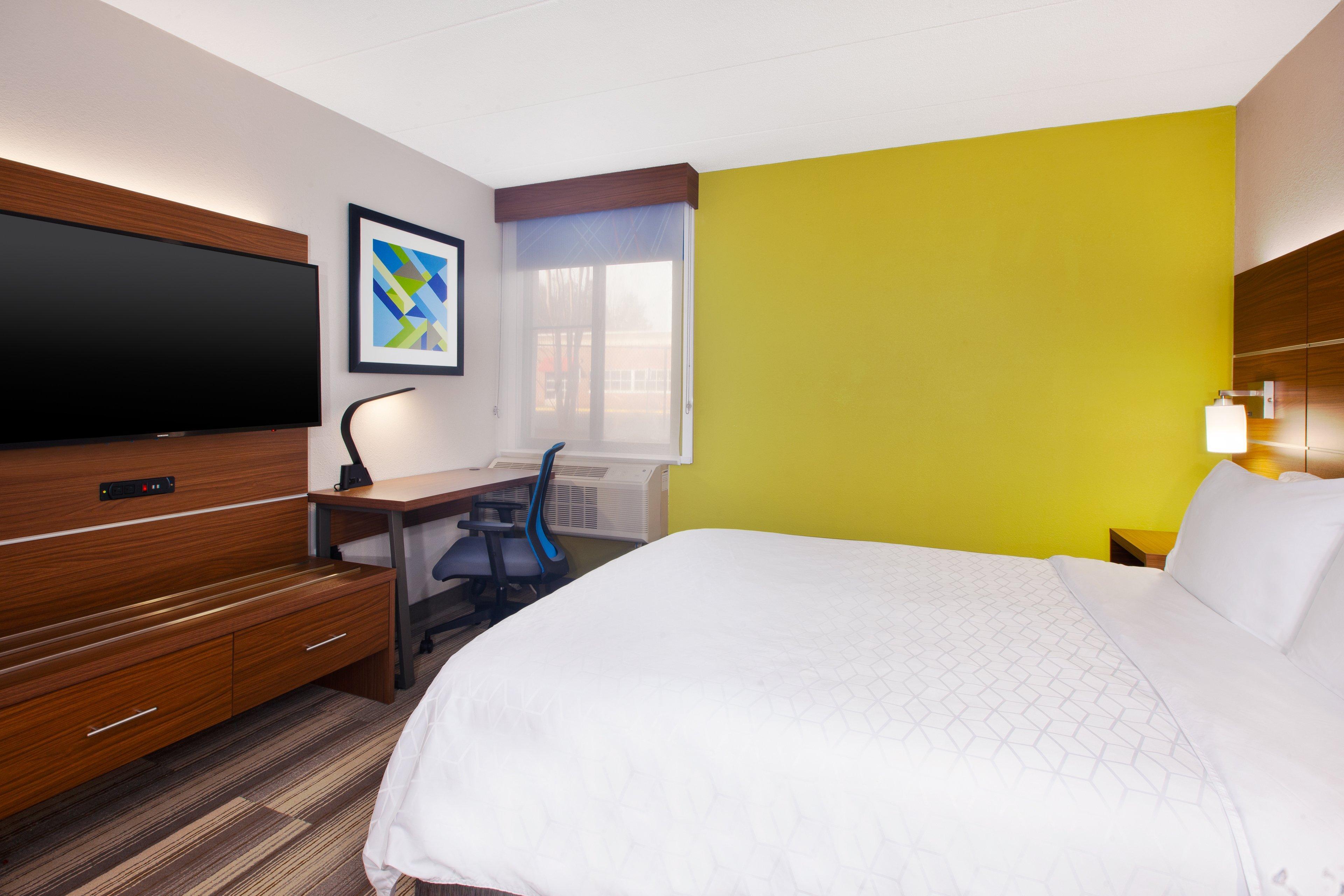 Holiday Inn Express Fairfax-Arlington Boulevard By Ihg Exterior photo